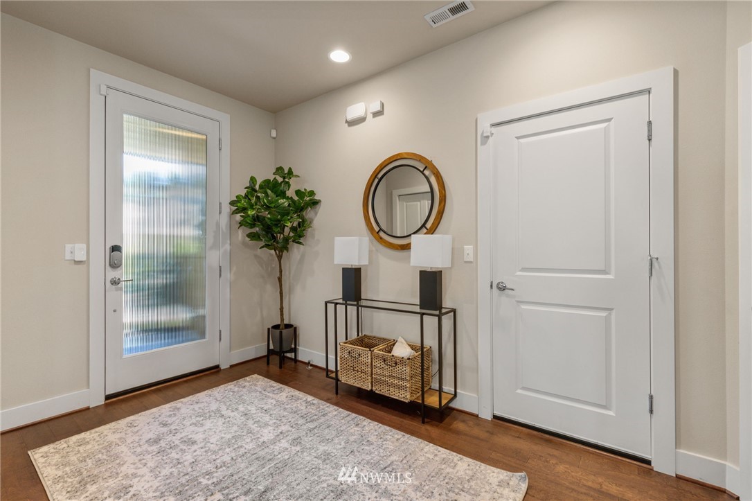 5119 Northeast 11th Place Renton, WA 98059 - Photo 18 of 40