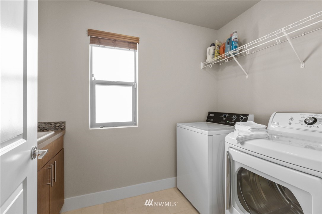 5119 Northeast 11th Place Renton, WA 98059 - Photo 24 of 40