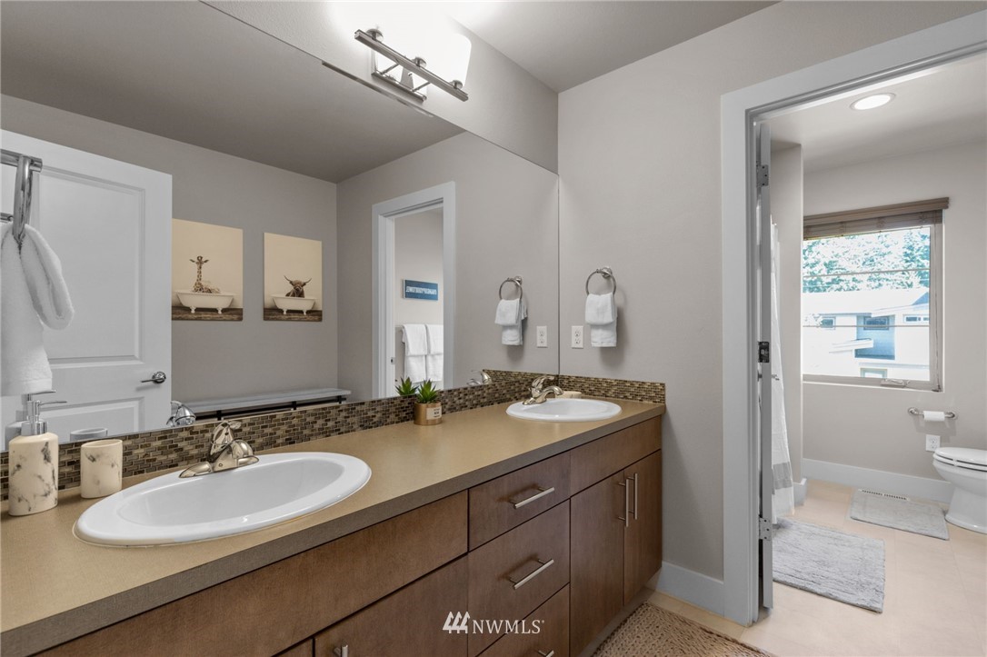 5119 Northeast 11th Place Renton, WA 98059 - Photo 27 of 40