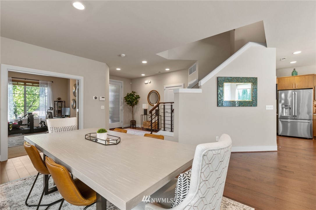 5119 Northeast 11th Place Renton, WA 98059 - Photo 5 of 40