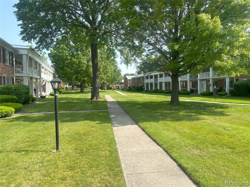 29330 Hoover Road, Unit 330 Warren, MI 48093 - Photo 28 of 31