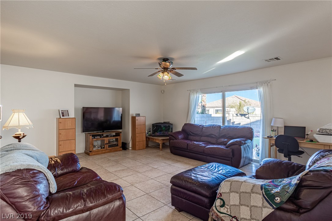1634 Rugged Ravine Court Las Vegas, NV 89183 - Photo 11 of 41 Gallery Image 11