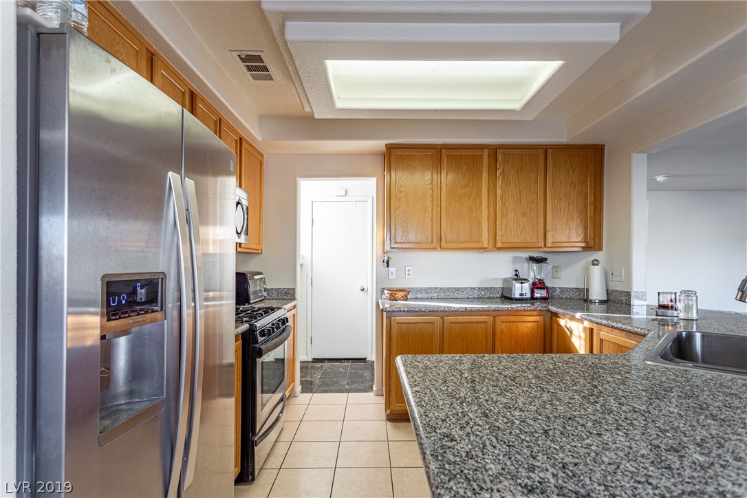 1634 Rugged Ravine Court Las Vegas, NV 89183 - Photo 15 of 41 Gallery Image 15