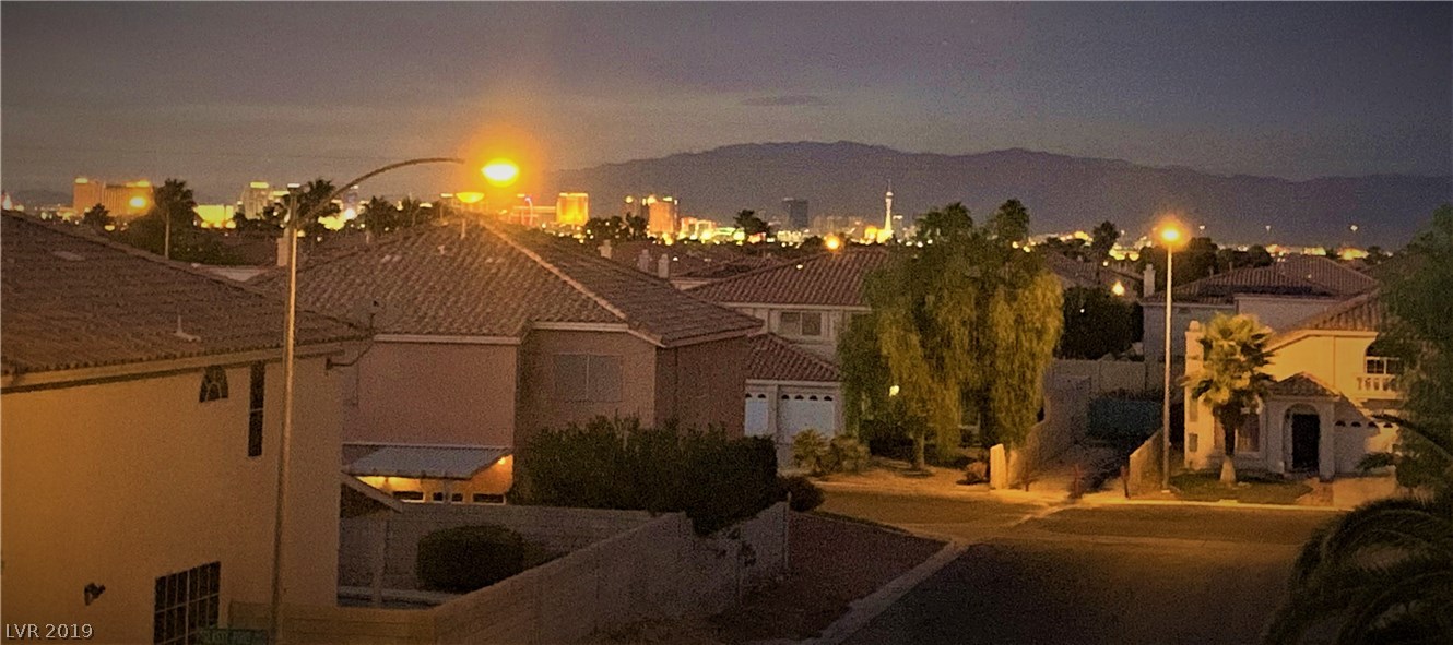 1634 Rugged Ravine Court Las Vegas, NV 89183 - Photo 5 of 41 Gallery Image 5