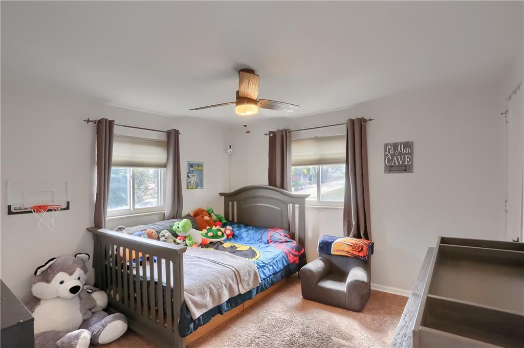 22 Robinhood Road Pittsburgh, PA 15220 - Photo 19 of 34 Gallery Image 19