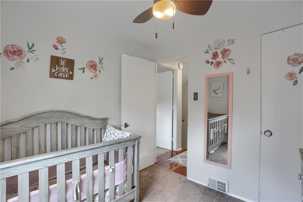 22 Robinhood Road Pittsburgh, PA 15220 - Photo 22 of 34 Gallery Image 22