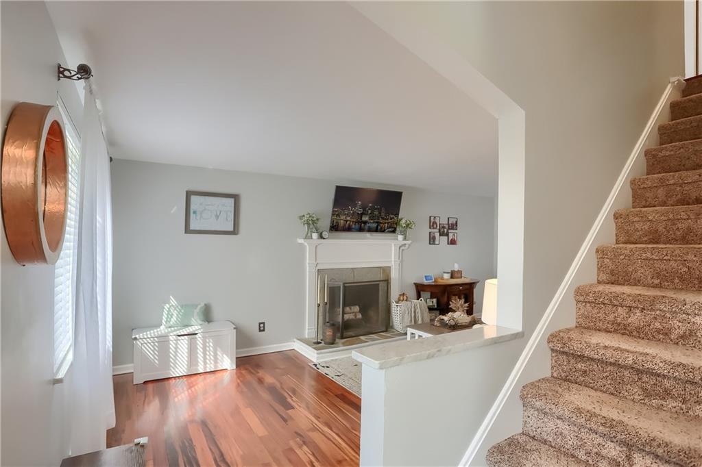 22 Robinhood Road Pittsburgh, PA 15220 - Photo 6 of 34 Gallery Image 6