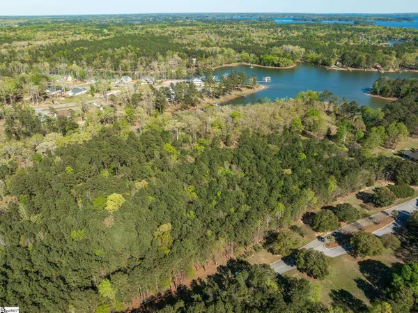 $147,000 | 201 Peninsula Drive, Prosperity, SC 29127