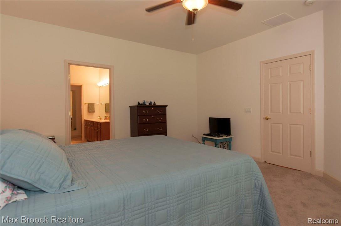 3655 Tremonte Circle Rochester, MI 48306 - Photo 20 of 35 17.jpg