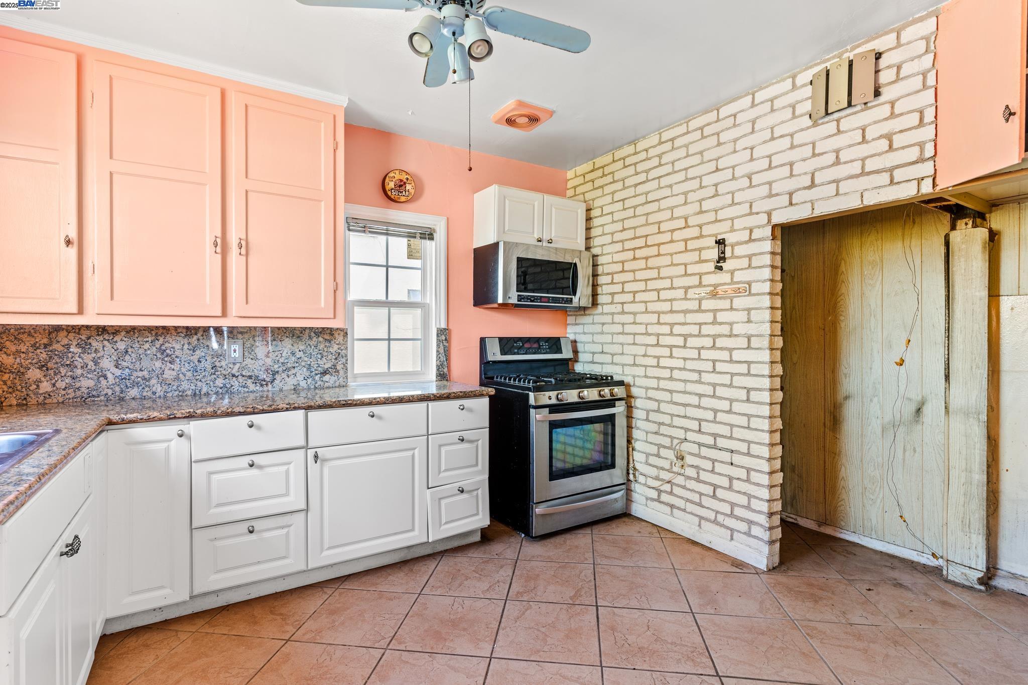 4616 Meldon Avenue Oakland, CA 94619 - Photo 13 of 28