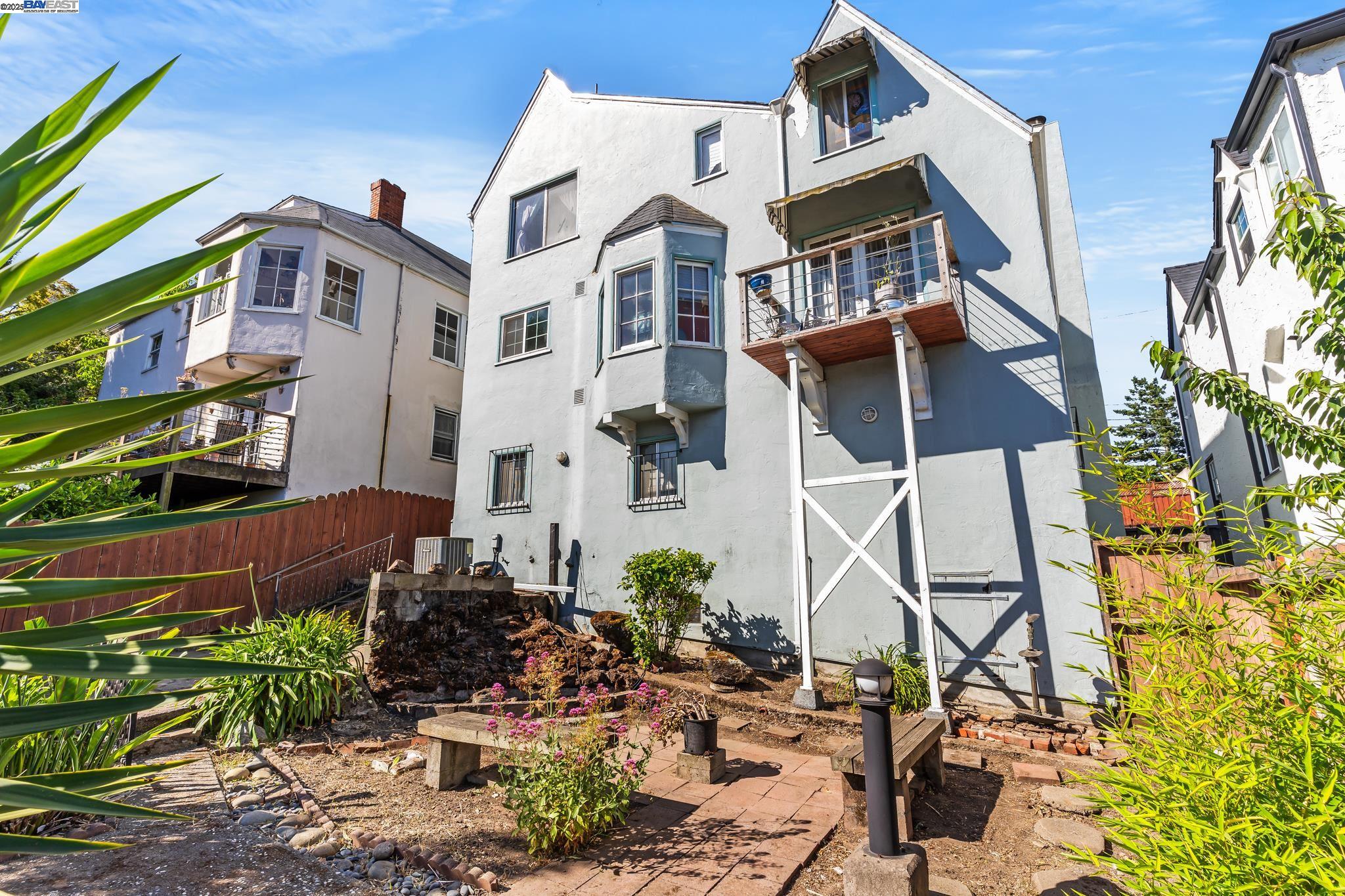 4616 Meldon Avenue Oakland, CA 94619 - Photo 2 of 28