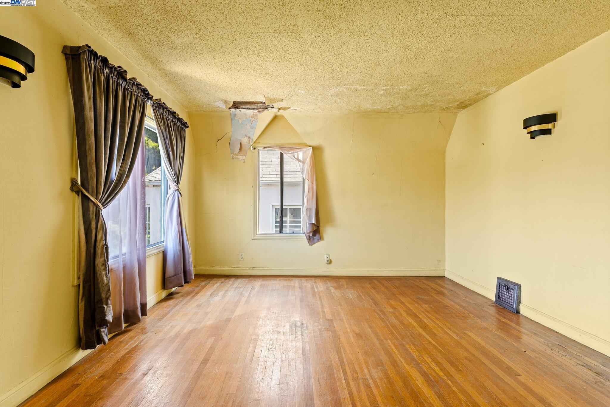 4616 Meldon Avenue Oakland, CA 94619 - Photo 24 of 28