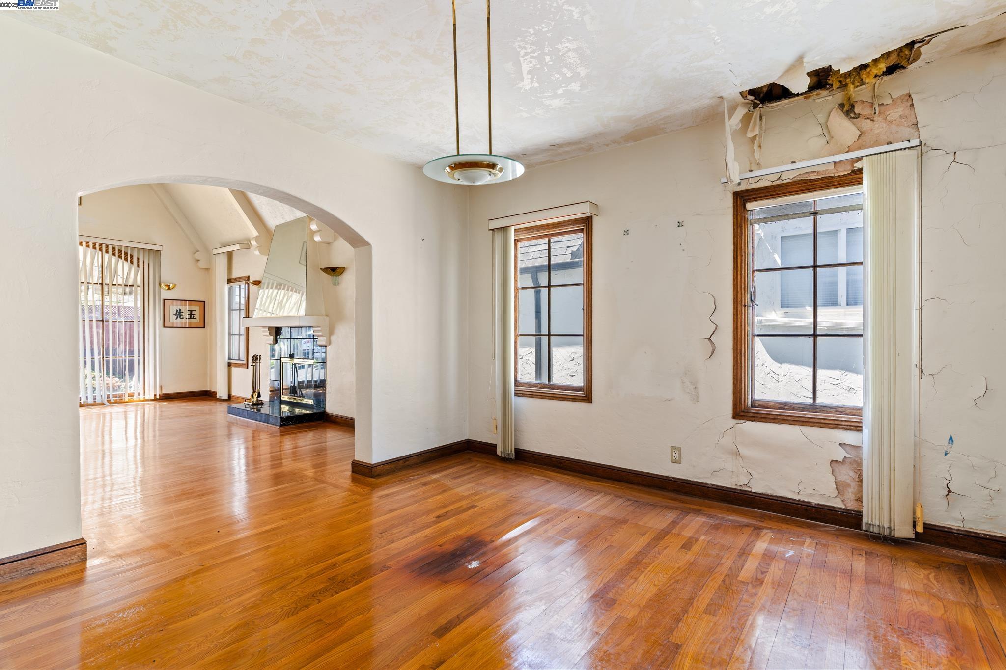 4616 Meldon Avenue Oakland, CA 94619 - Photo 8 of 28