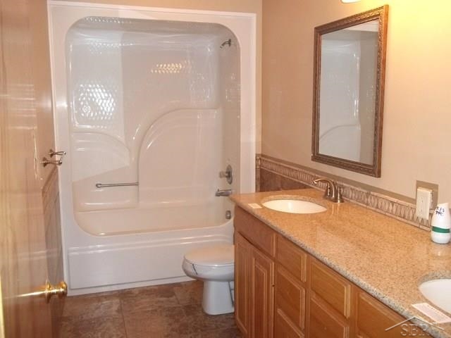 2144 North Graham Road Freeland, MI 48623 - Photo 9 of 36 31228470-8.JPG