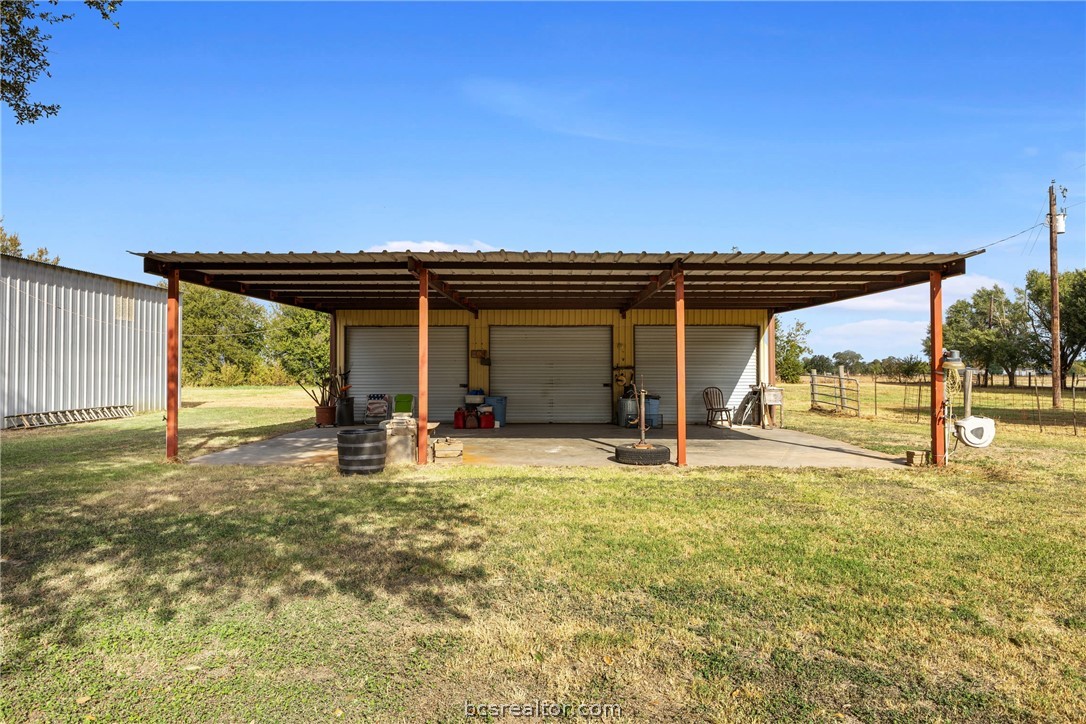12044 Fm 2155 Somerville, TX 77879 - Photo 12 of 16 front view of a house with a yard