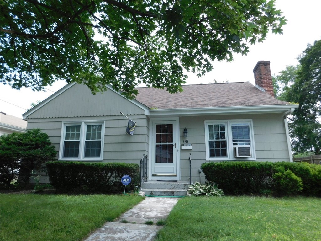 96 Benjamin Street Pawtucket, RI 02861 - Photo 1 of 16 Gallery Image 1