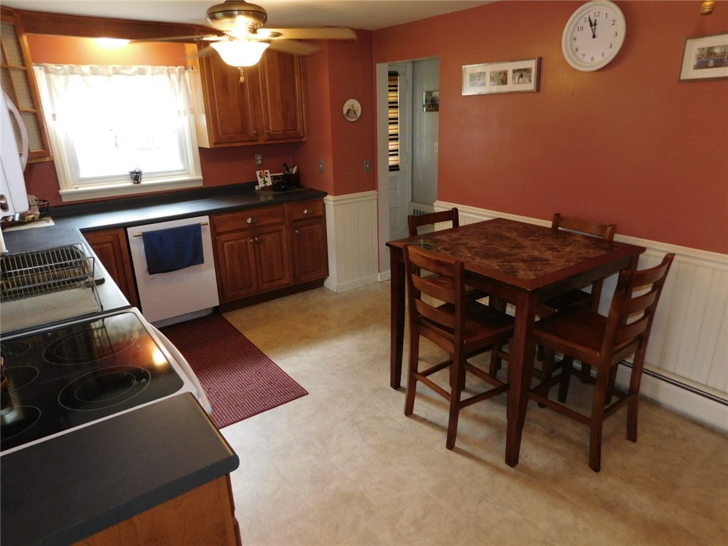 96 Benjamin Street Pawtucket, RI 02861 - Photo 5 of 16 Gallery Image 5
