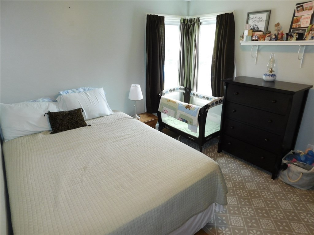 96 Benjamin Street Pawtucket, RI 02861 - Photo 9 of 16 Gallery Image 9
