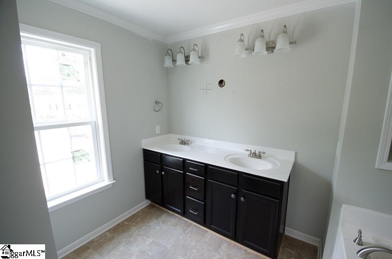 592 Garrett Street Fountain Inn, SC 29644 - Photo 7 of 16 Gallery Image 7