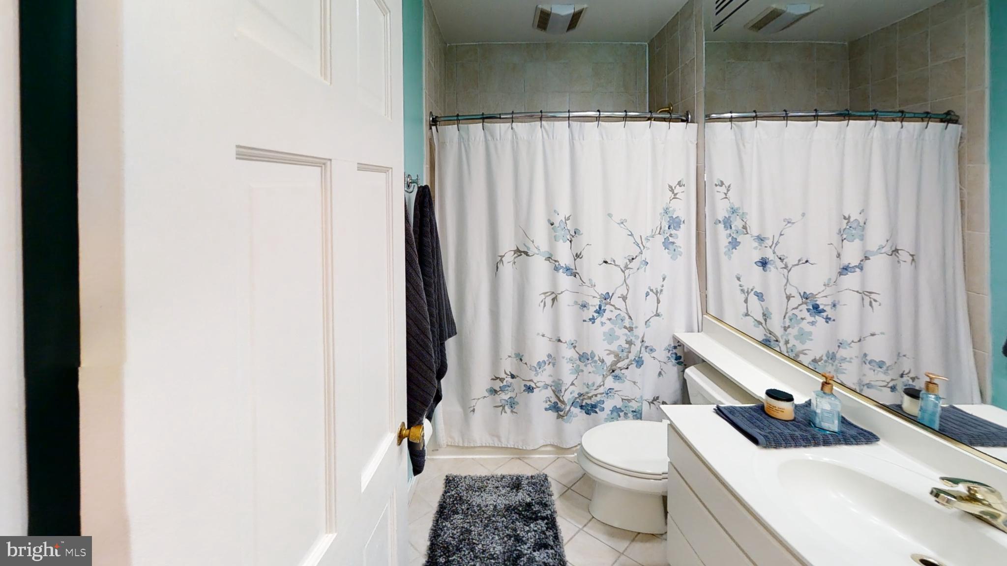 1719 Dana Street, Unit 1 Crofton, MD 21114 - Photo 17 of 40 Guest bath 2nd level