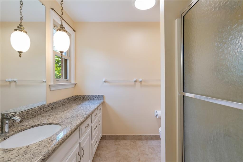 212 Field Club Road Pittsburgh, PA 15238 - Photo 15 of 27 Gallery Image 15