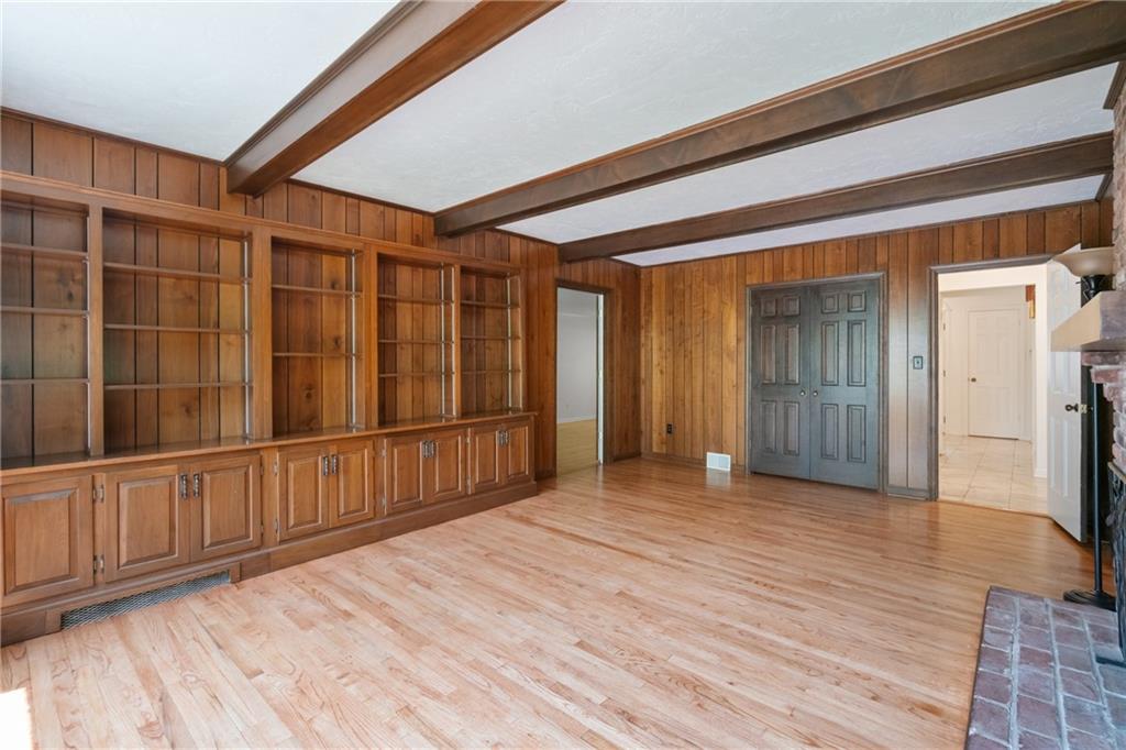 212 Field Club Road Pittsburgh, PA 15238 - Photo 20 of 27 Gallery Image 20