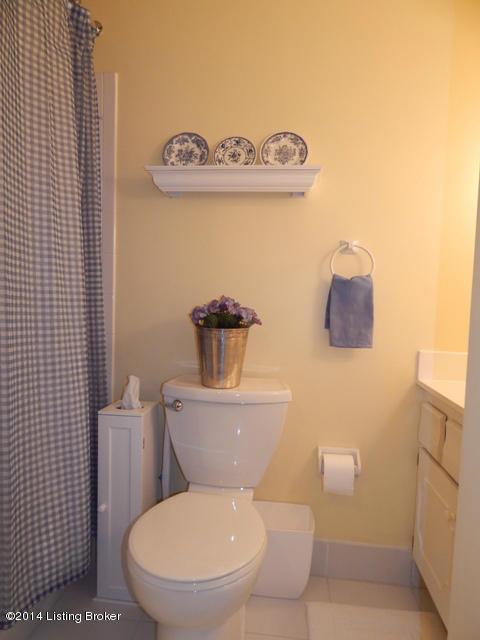 1564 Knight Road Louisville, KY 40216 - Photo 20 of 48 DSCN1070