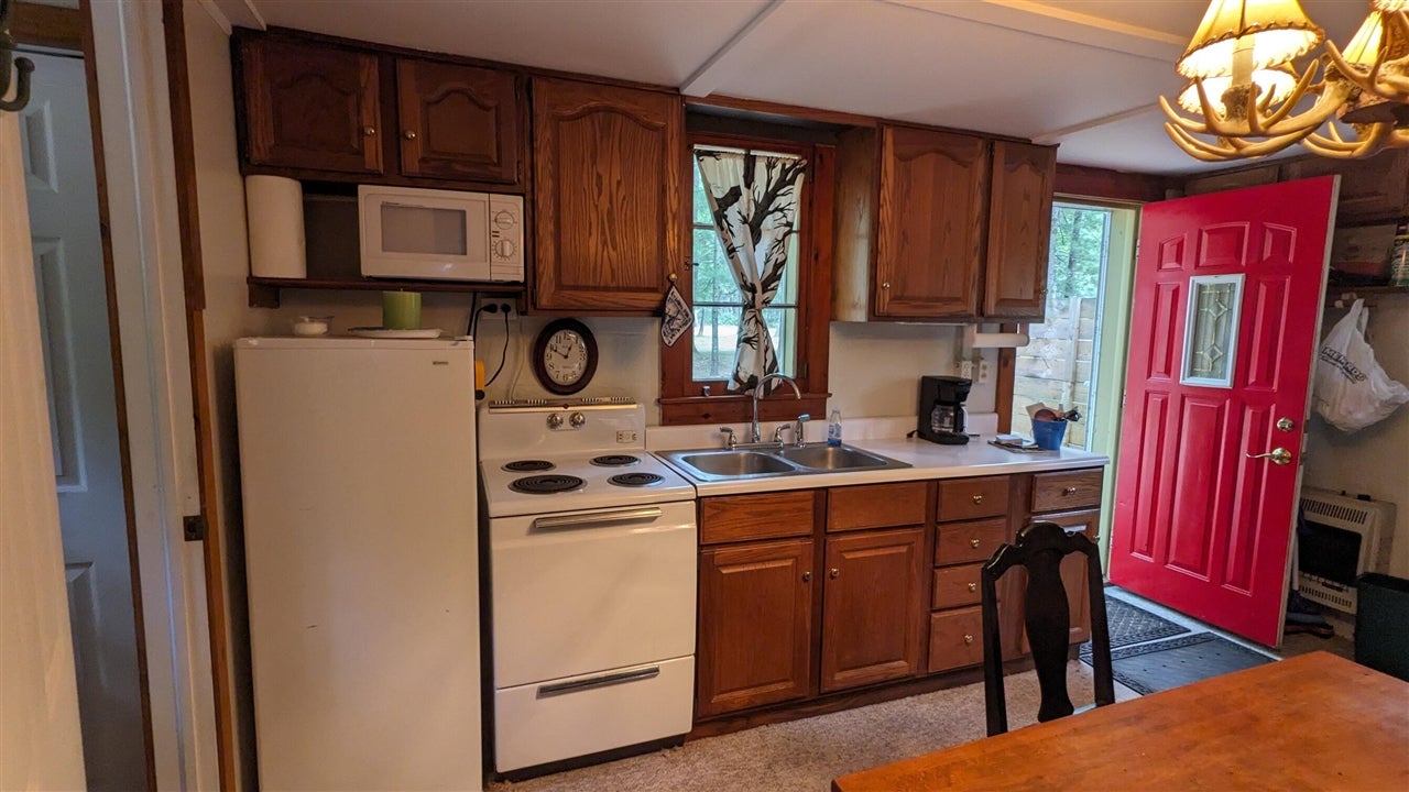 1640 West Bartlett Road Baldwin, MI 49304 - Photo 12 of 33 Gallery Image 12