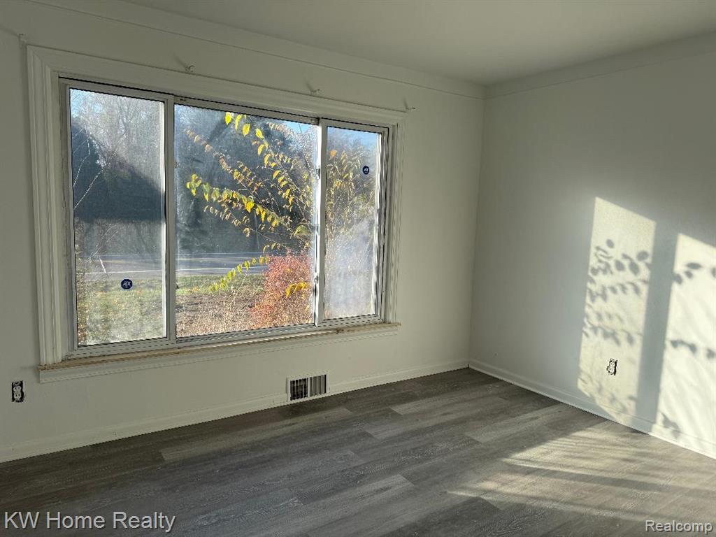 25630 West 10 Mile Road Southfield, MI 48033 - Photo 5 of 14