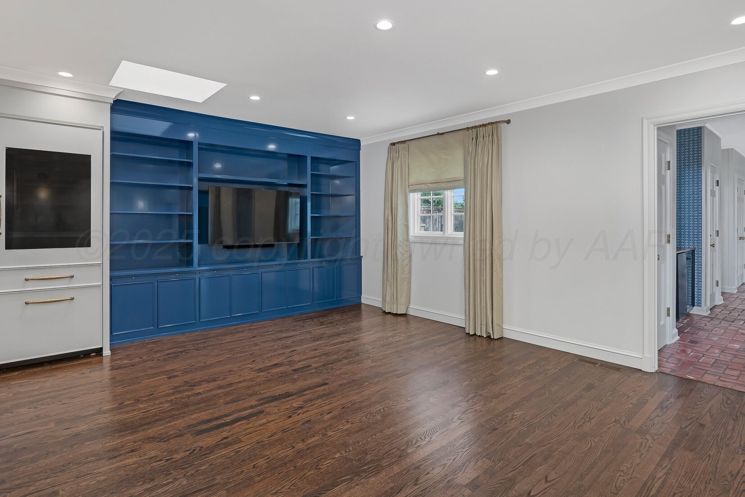 3003 South Hughes Street Amarillo, TX 79109 - Photo 16 of 76 018_Den