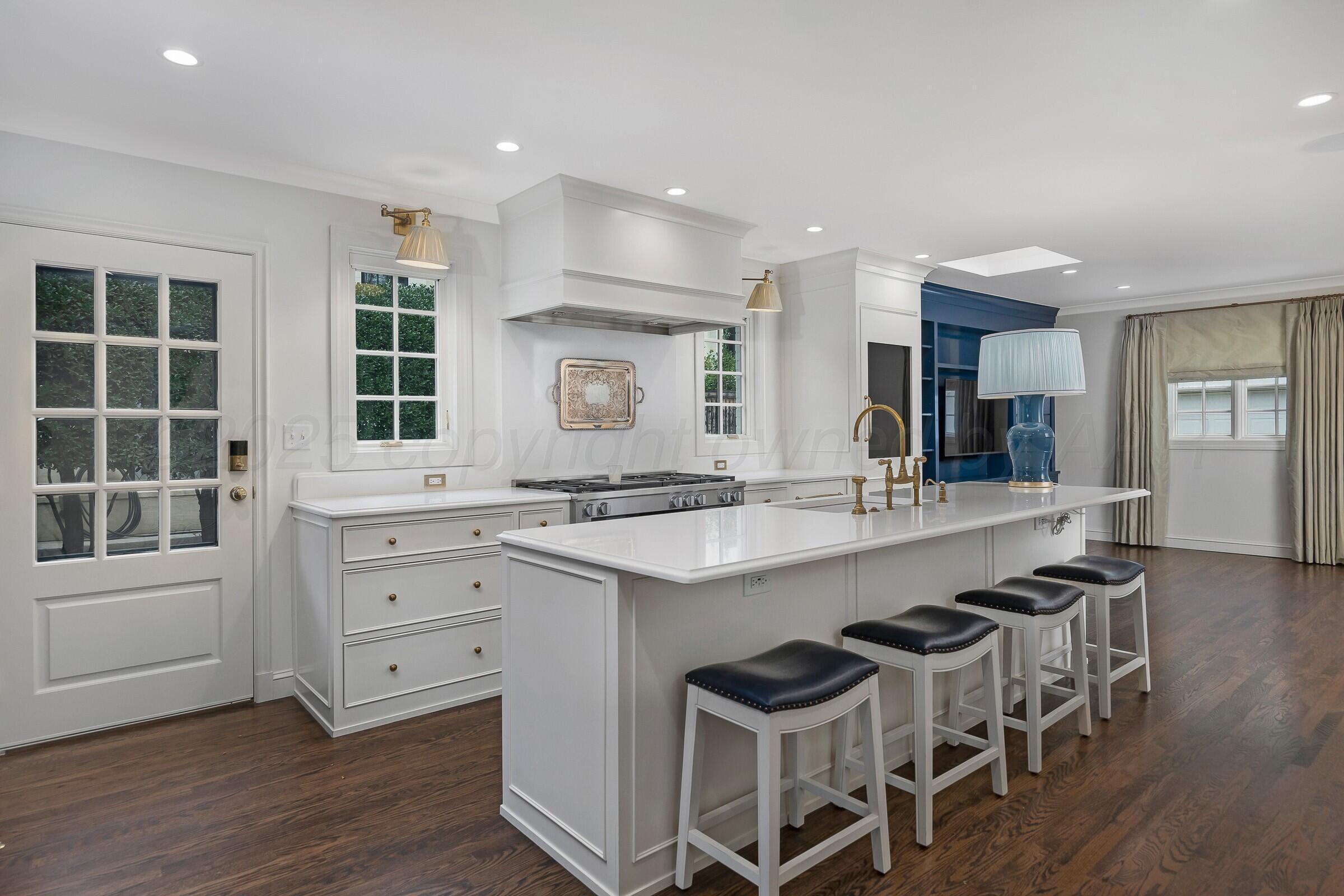 3003 South Hughes Street Amarillo, TX 79109 - Photo 26 of 76 012_Kitchen