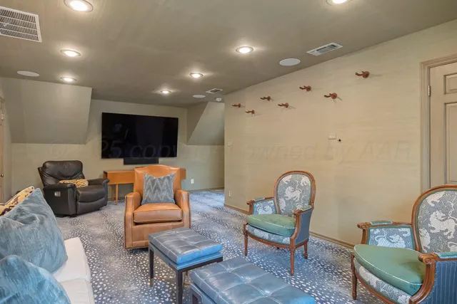 $985,000 | 3003 South Hughes Street, Amarillo, TX 79109