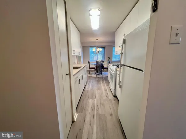 $1,995 | 1637 Oakwood Drive, Unit S113, Penn Valley, PA 19072