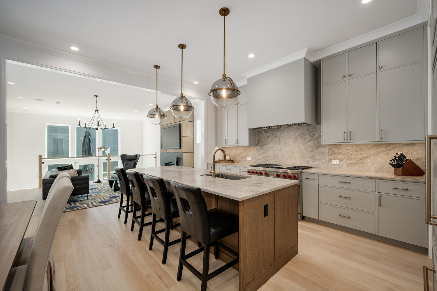 2205 West Huron Street Chicago, IL 60612 - Photo 6 of 34