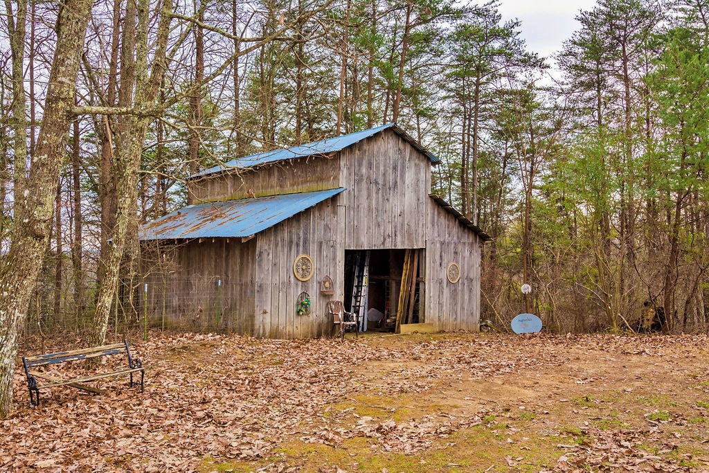 803 Taylor Road Pikeville, TN 37367 - Photo 5 of 44 Gallery Image 5