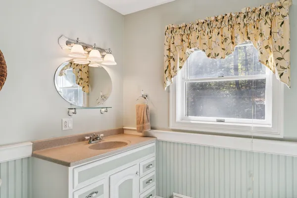 $849,900 | 117 Horseshoe Drive, West Windsor, VT 05037