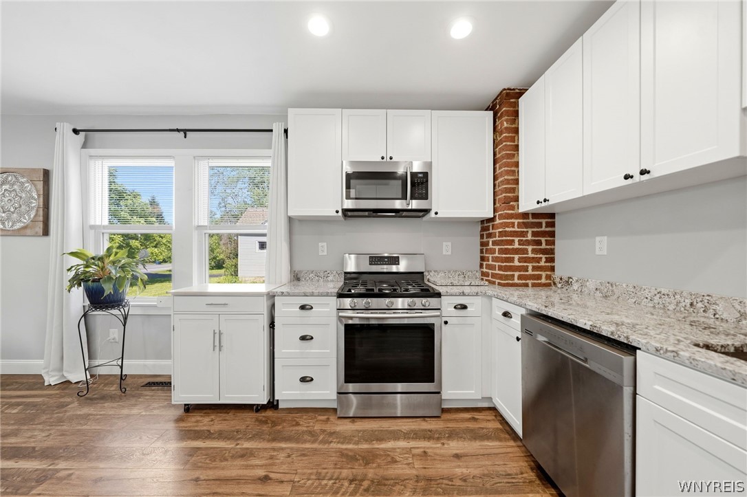 5886 Tonawanda Creek Road Pendleton, NY 14094 - Photo 12 of 49