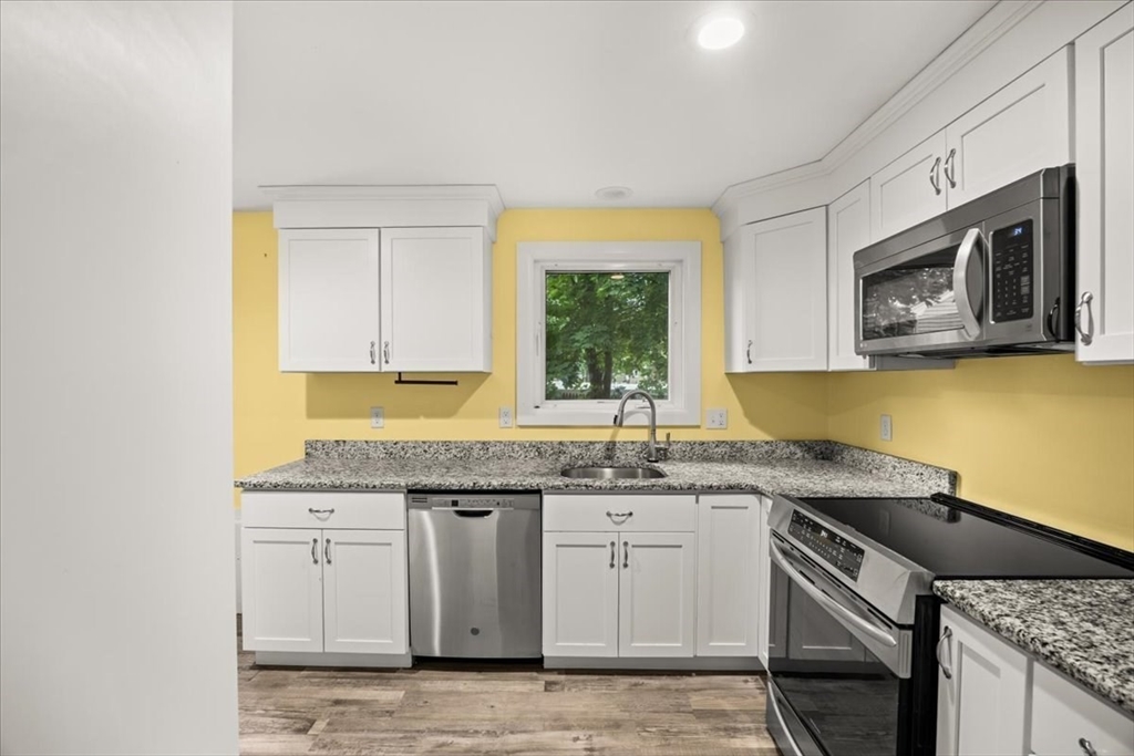 21 Miller Road Easton, MA 02356 - Photo 4 of 22 Gallery Image 4