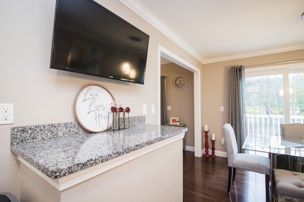 22 Highland Road, Unit 30 Raynham, MA 02767 - Photo 7 of 30 Gallery Image 7