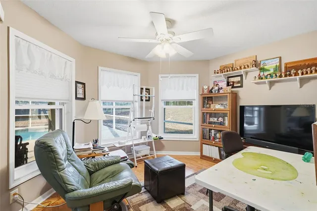 a view of a livingroom with furniture