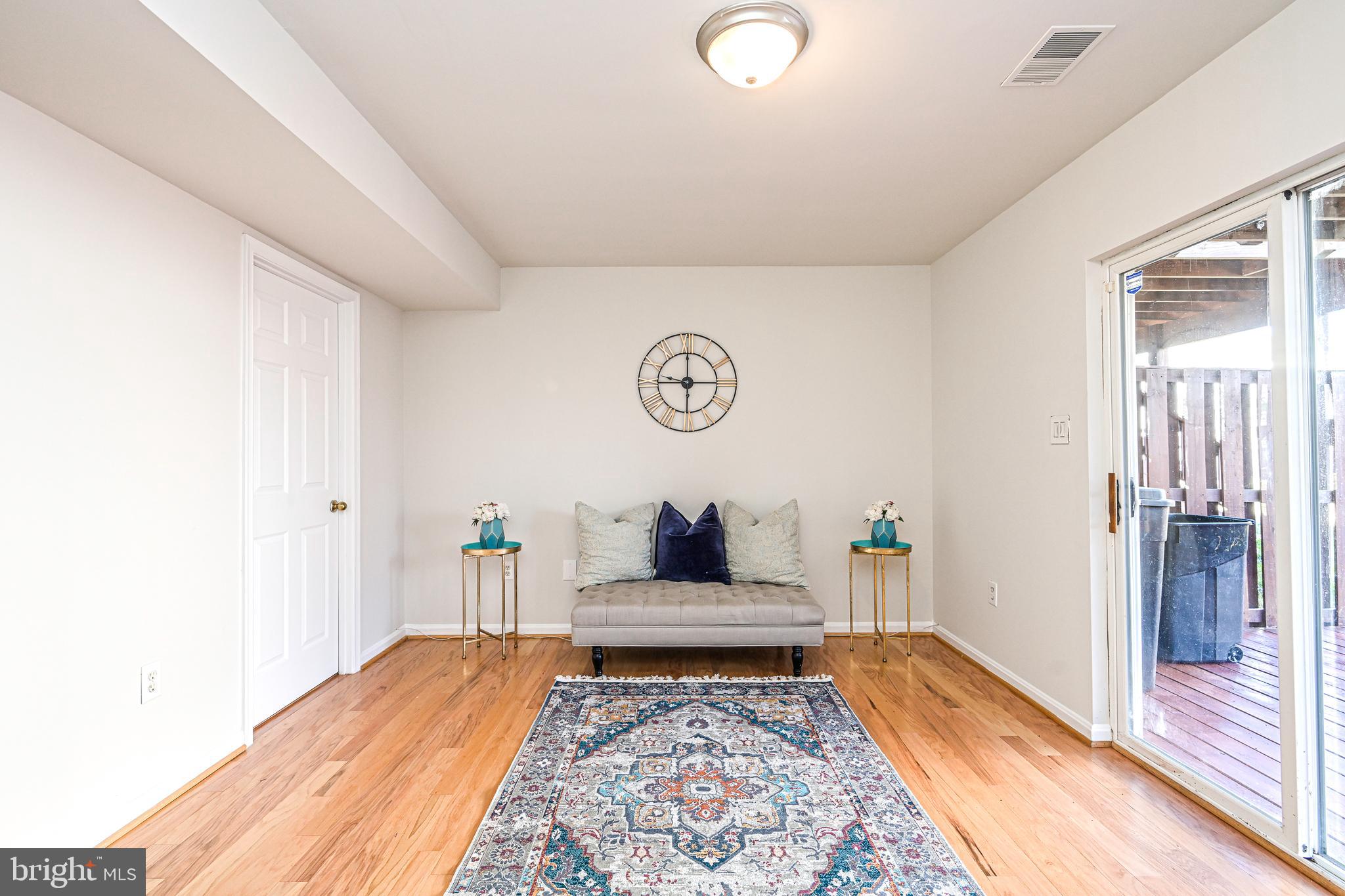 14268 Newbern Loop Gainesville, VA 20155 - Photo 11 of 39 Main Level Living Room
