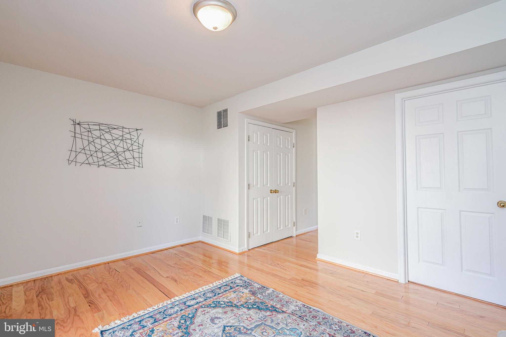 14268 Newbern Loop Gainesville, VA 20155 - Photo 12 of 39 Main Level Living Room