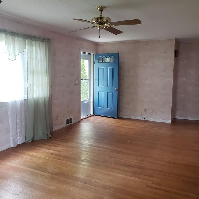 64 White Oak Road Springfield, MA 01128 - Photo 5 of 18