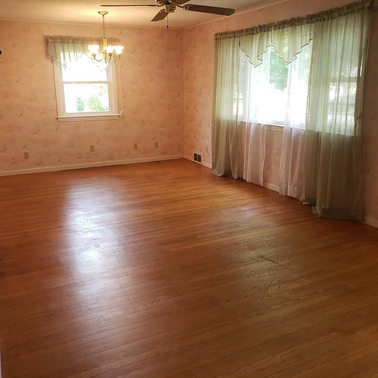 64 White Oak Road Springfield, MA 01128 - Photo 6 of 18