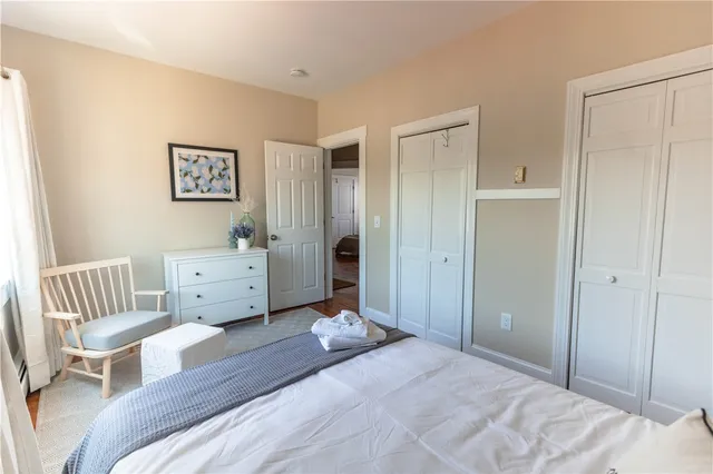 $3,000 | 594 Thames Street, Newport, RI 02840