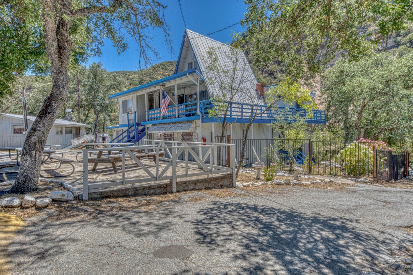 45470 Carmel Valley Road Greenfield, CA 93927 - Photo 3 of 33
