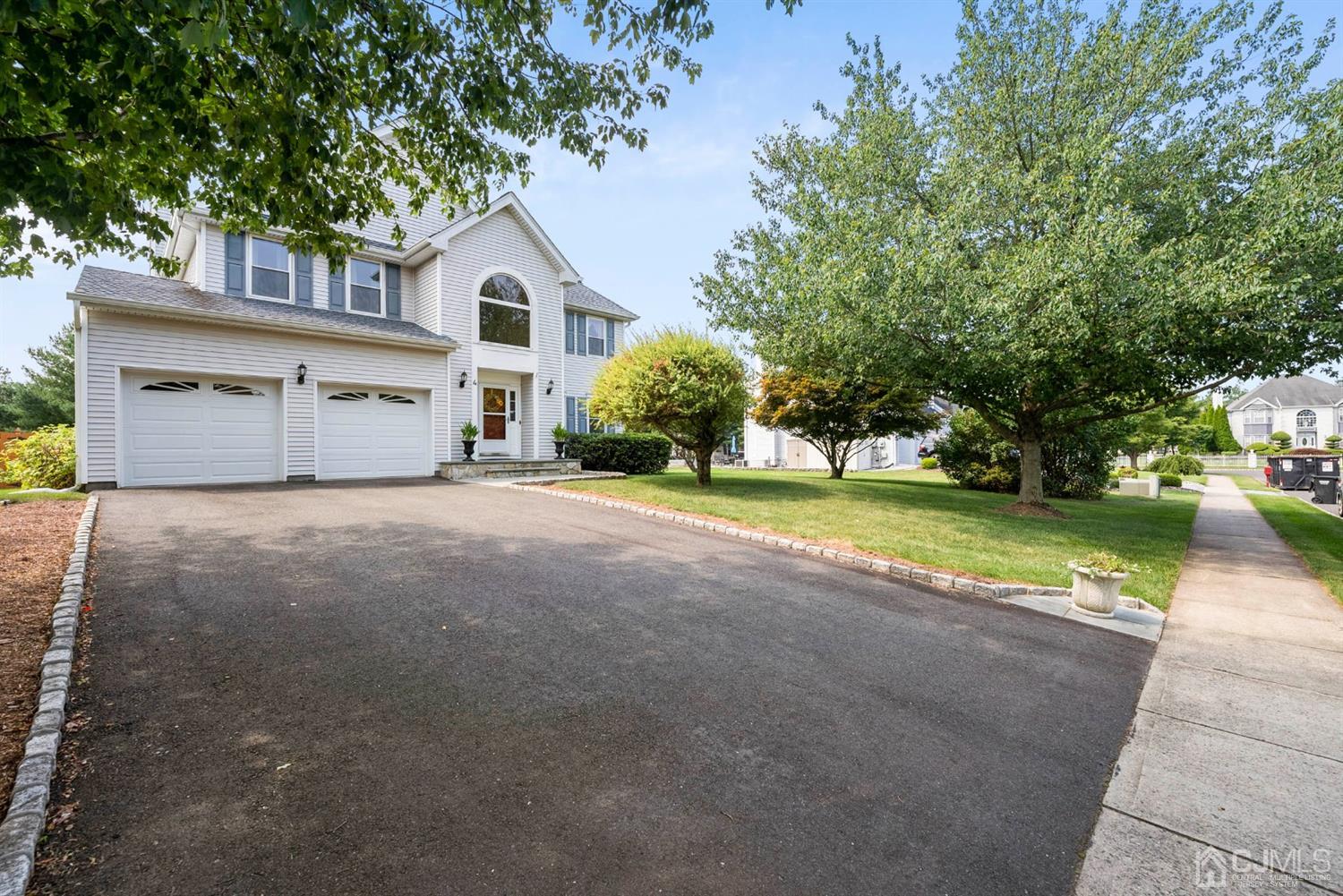 4 Castle Court Somerset, NJ 08873 - Photo 1 of 37