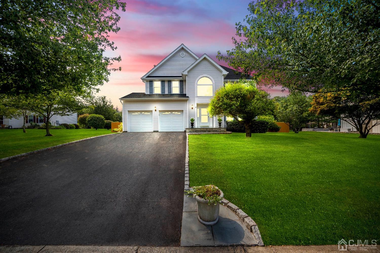 4 Castle Court Somerset, NJ 08873 - Photo 2 of 37
