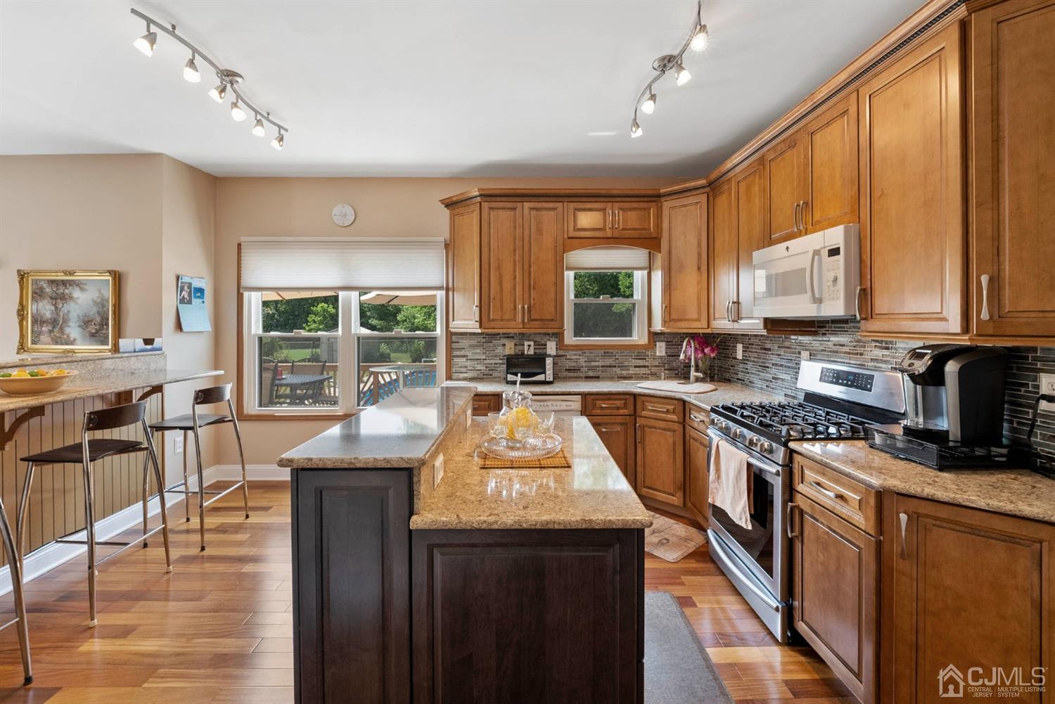 4 Castle Court Somerset, NJ 08873 - Photo 12 of 37
