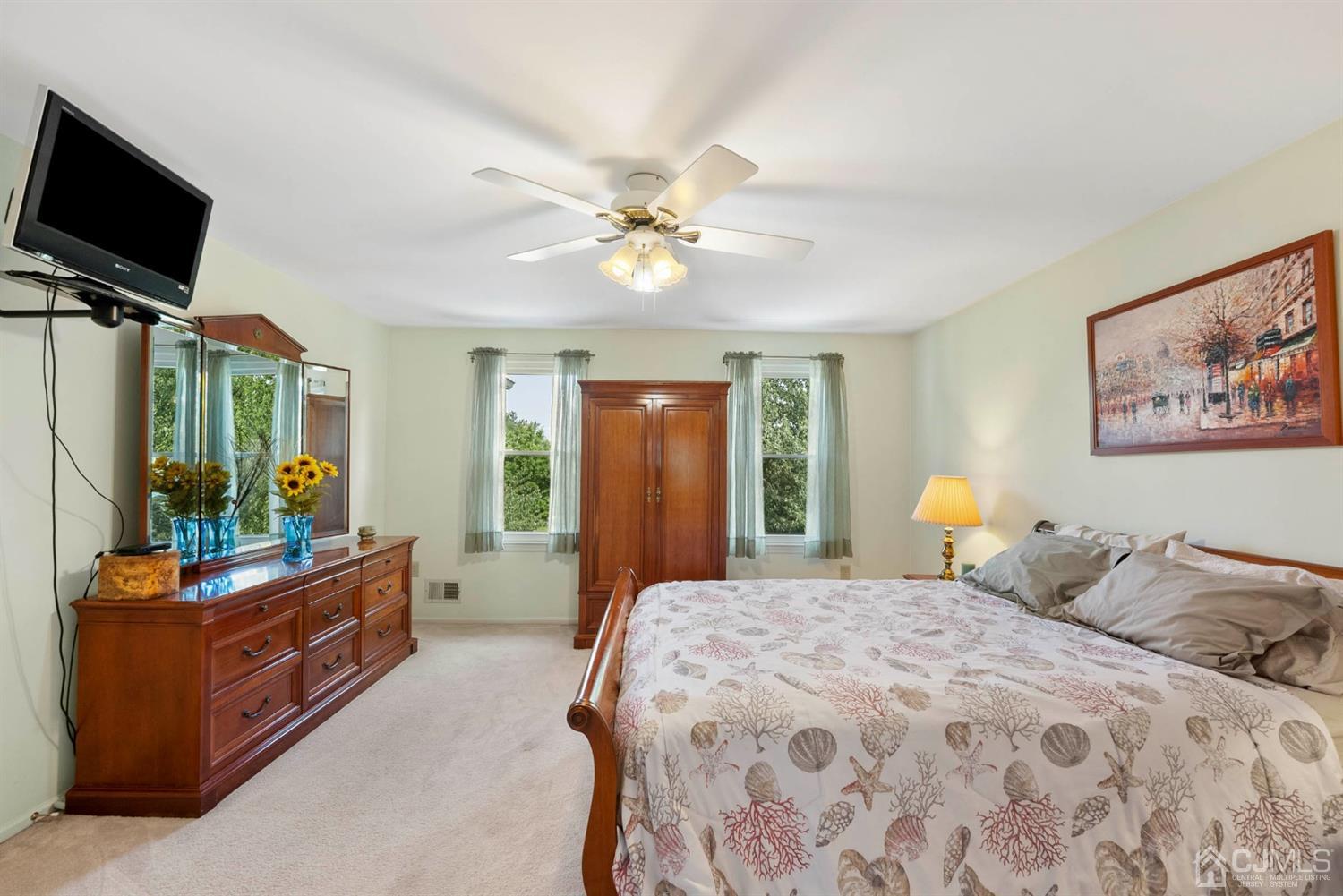 4 Castle Court Somerset, NJ 08873 - Photo 21 of 37